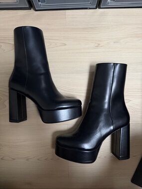 Black Patent Leather Platform Heel Boots